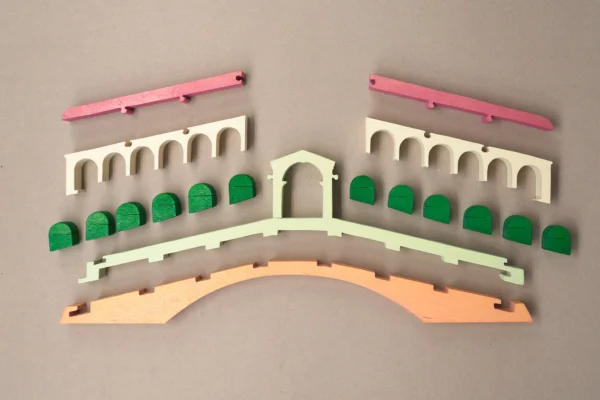 Ponte di Rialto, puzzle colorato e scomposto
