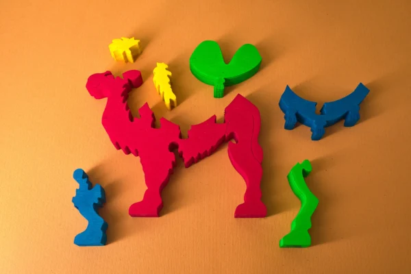 Cammello in legno - Puzzle Decorativo Artigianale - immagine 2
